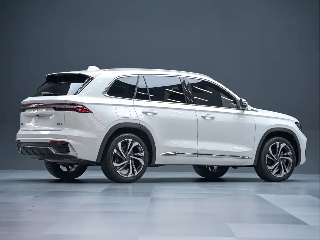 Geely Xingyue L — фото 10