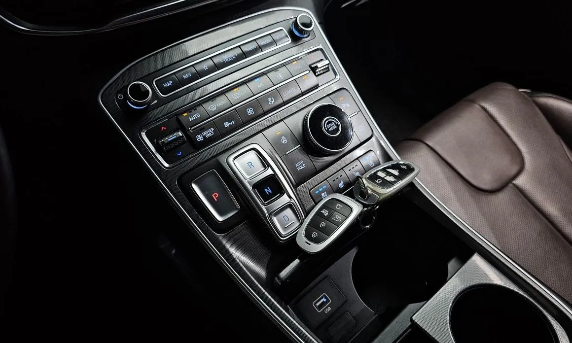 Hyundai Santafe — фото 8