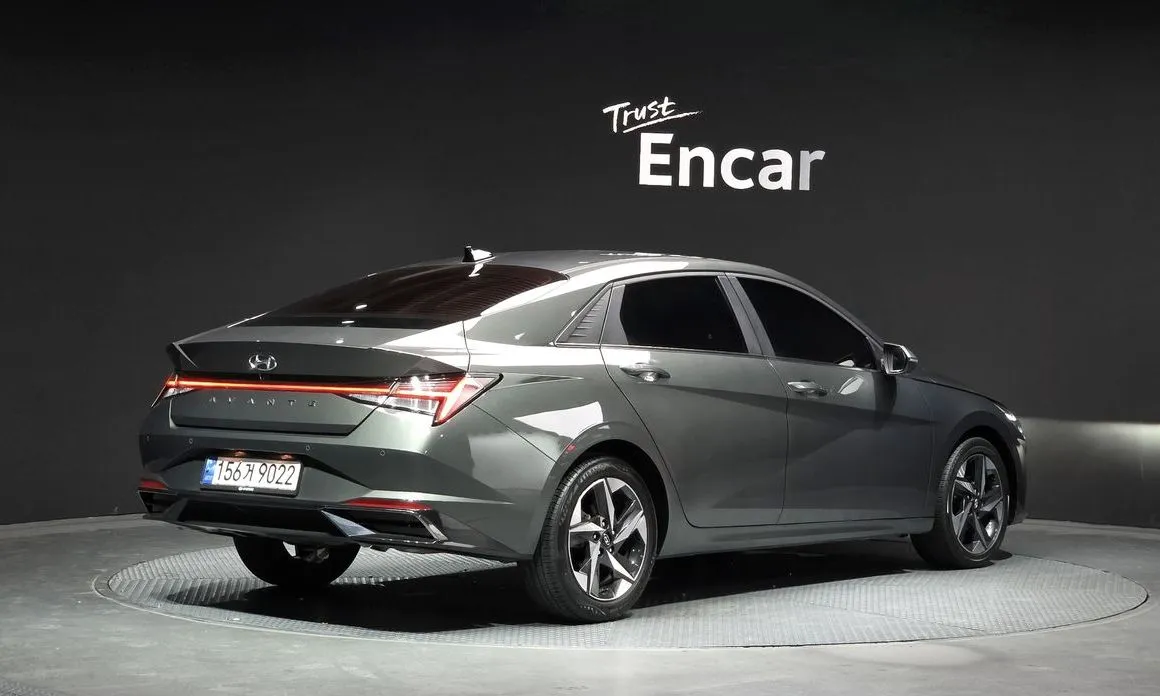 Hyundai AVANTE — фото 3