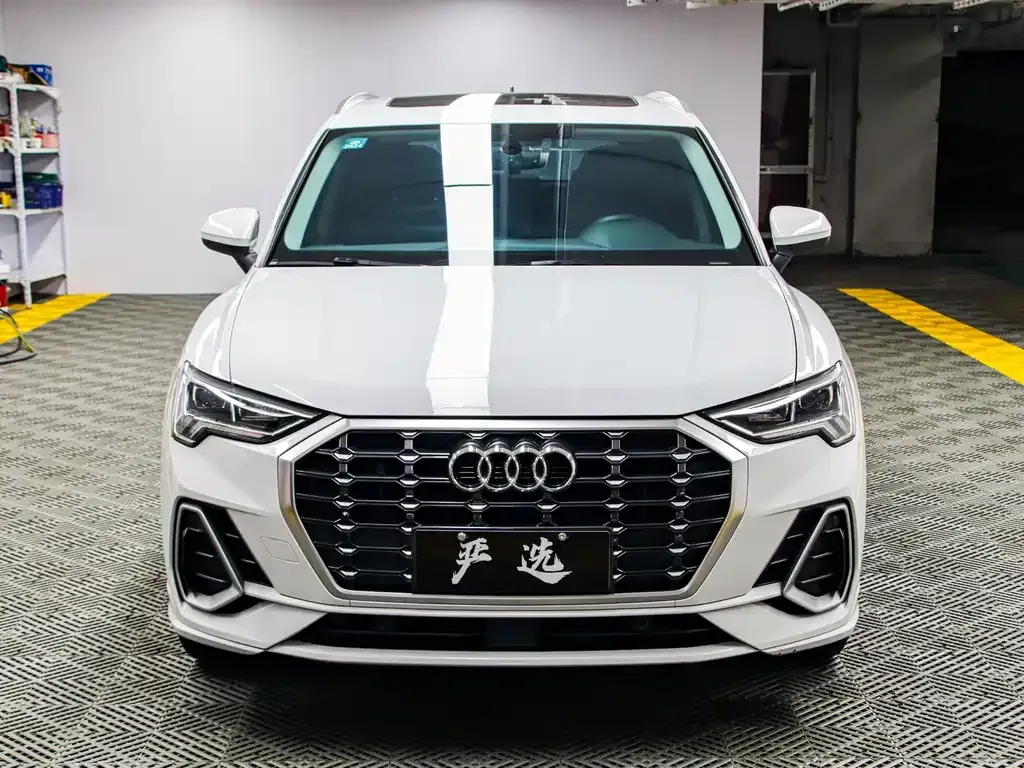 Audi Q3 — фото 10