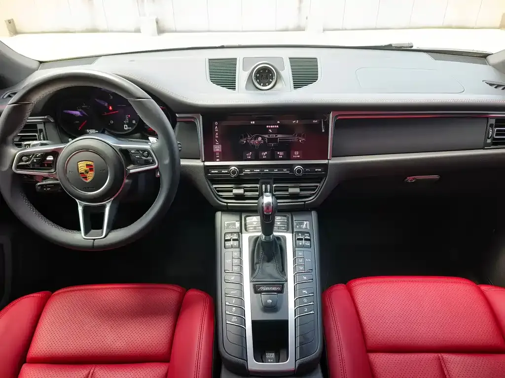 Porsche Macan — фото 9
