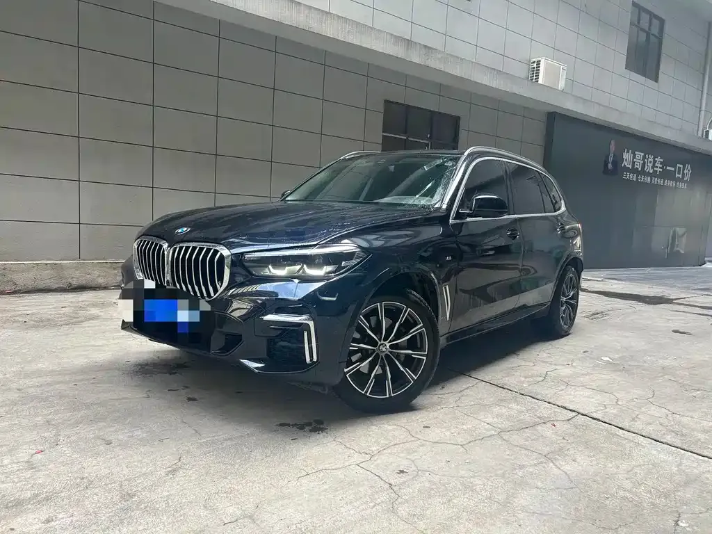 BMW X5 — фото 1