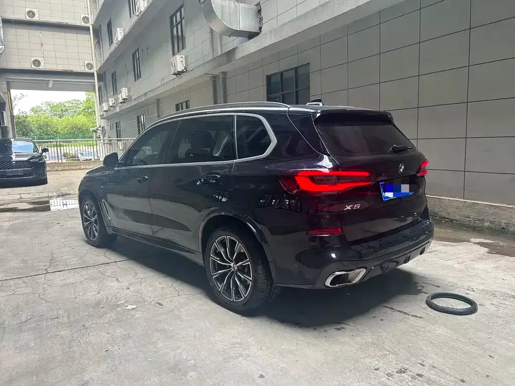 BMW X5 — фото 2