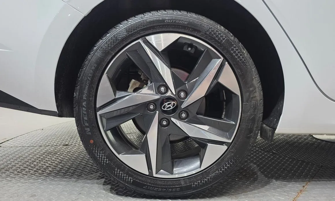 Hyundai AVANTE — фото 8