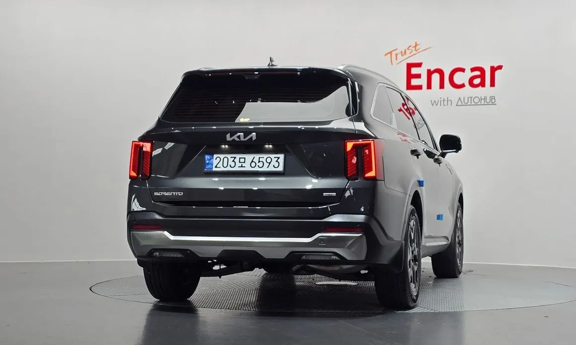 Kia Sorento — фото 10