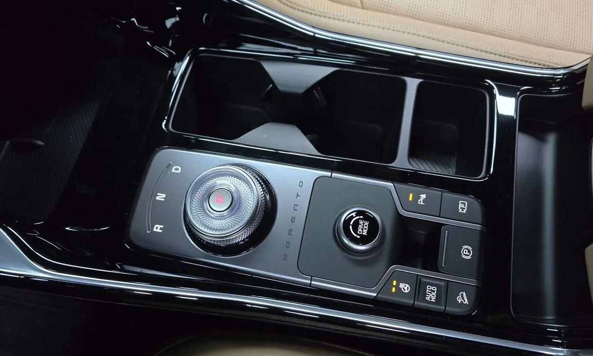 Kia Sorento — фото 3