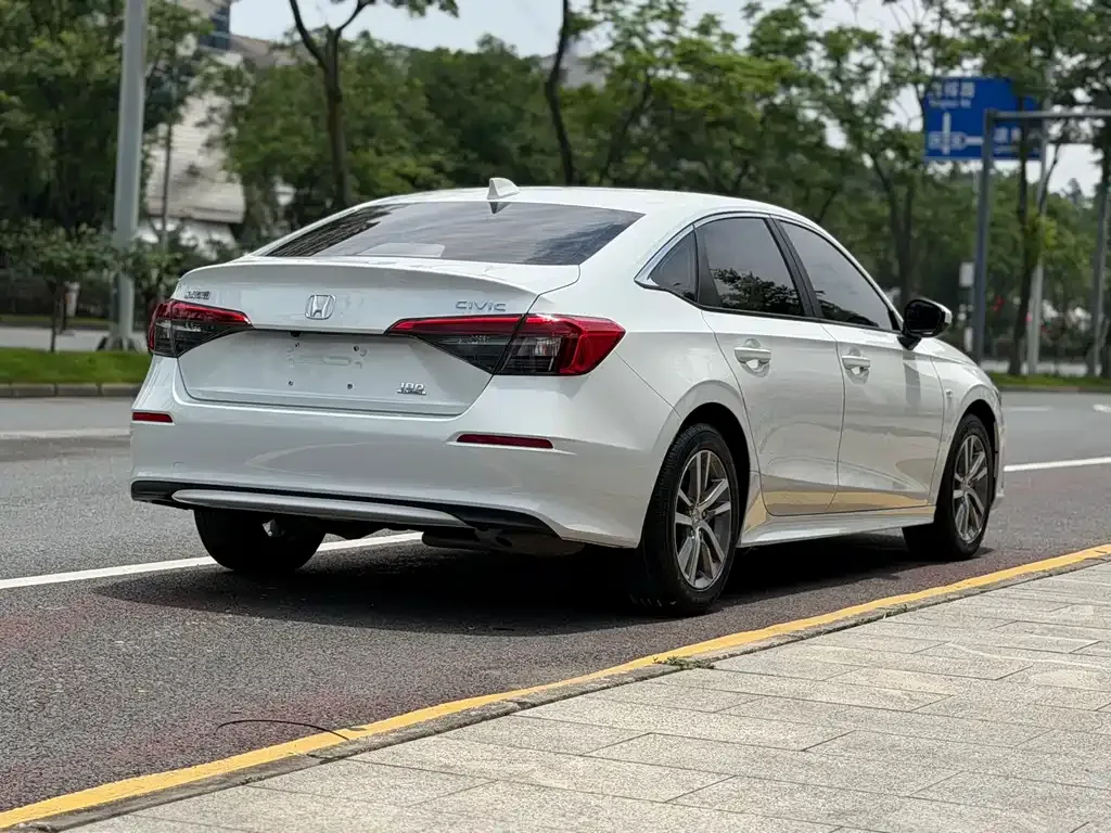 Honda Civic 2022 из CN, фото 4