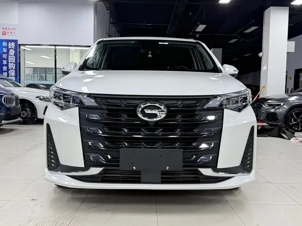 GAC Motor Trumpchi M6 — фото 2