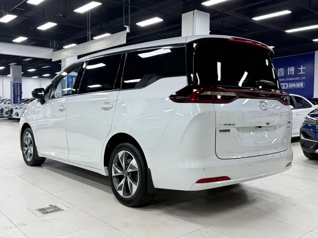 GAC Motor Trumpchi M6 — фото 4