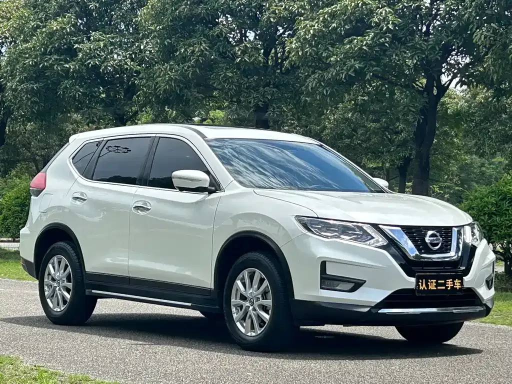 Nissan X-Trail — фото 8