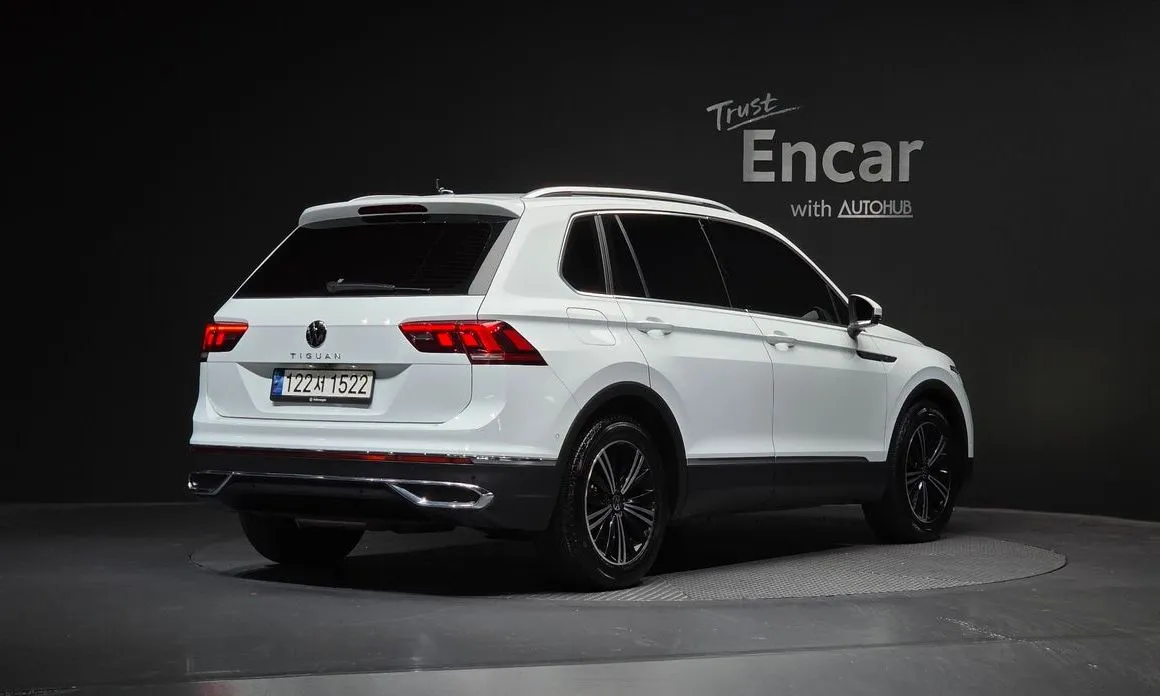 Volkswagen Tiguan — фото 4