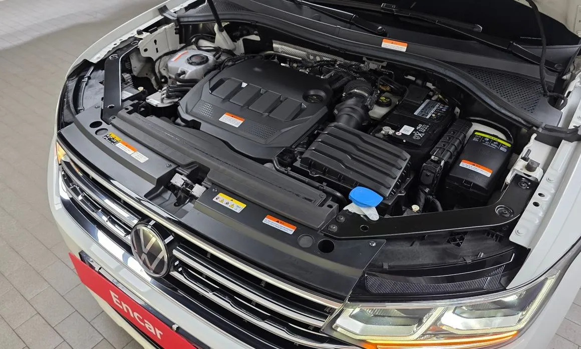 Volkswagen Tiguan — фото 10