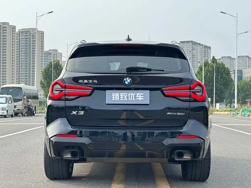 BMW X3 — фото 10