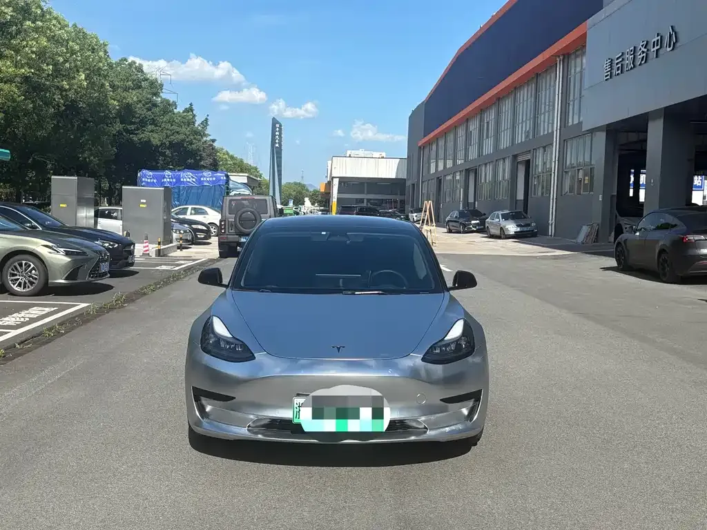 Tesla Model 3 — фото 6