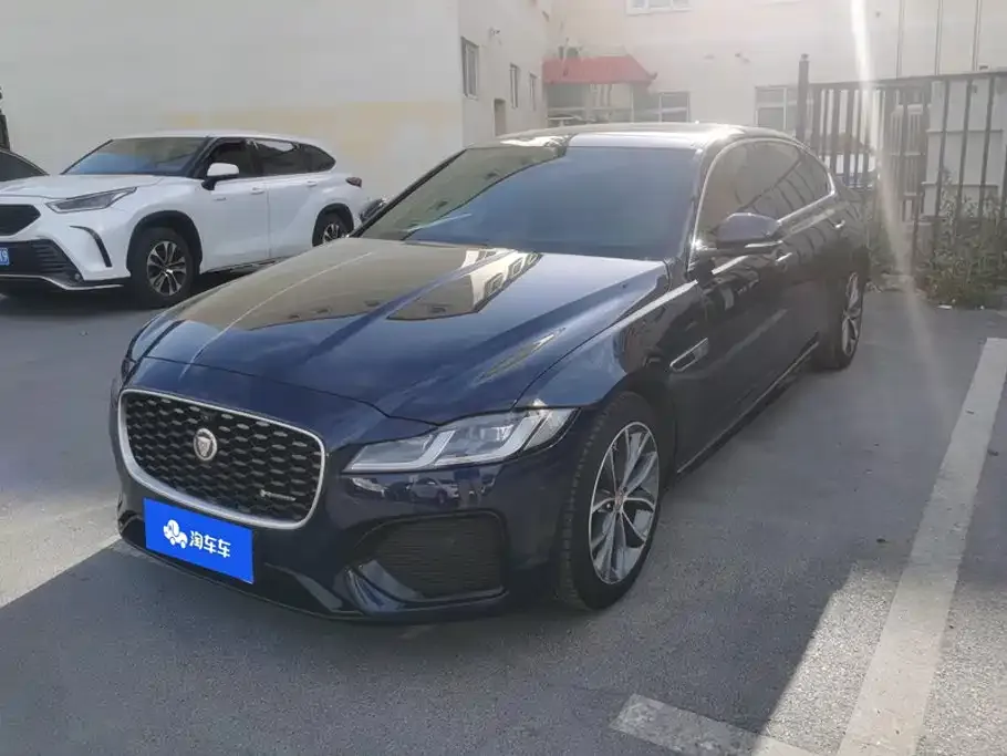 Jaguar XFL — фото 1
