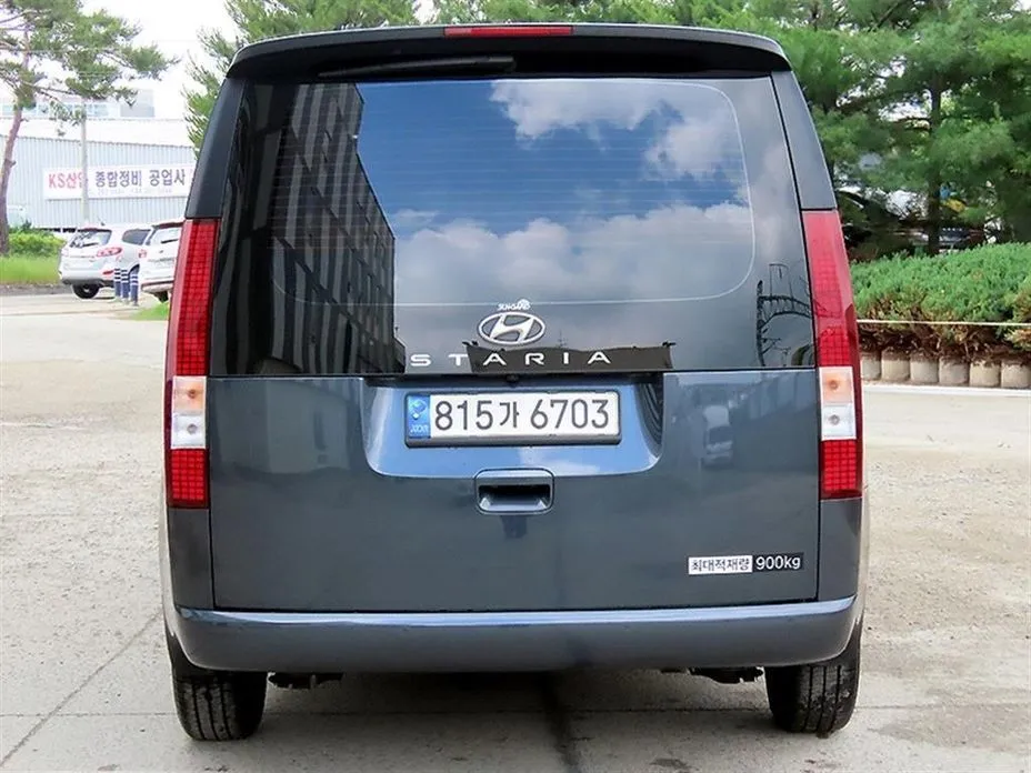 Hyundai Staria — фото 3