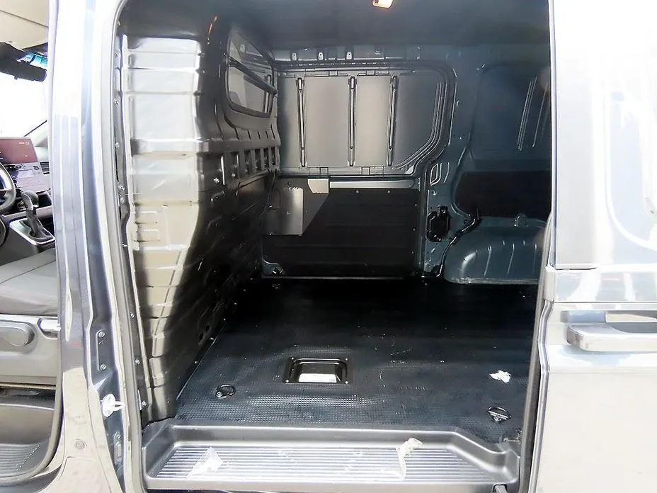 Hyundai Staria — фото 4
