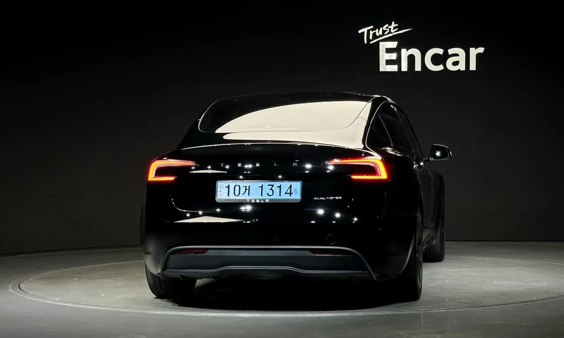 Tesla Model 3 — фото 6