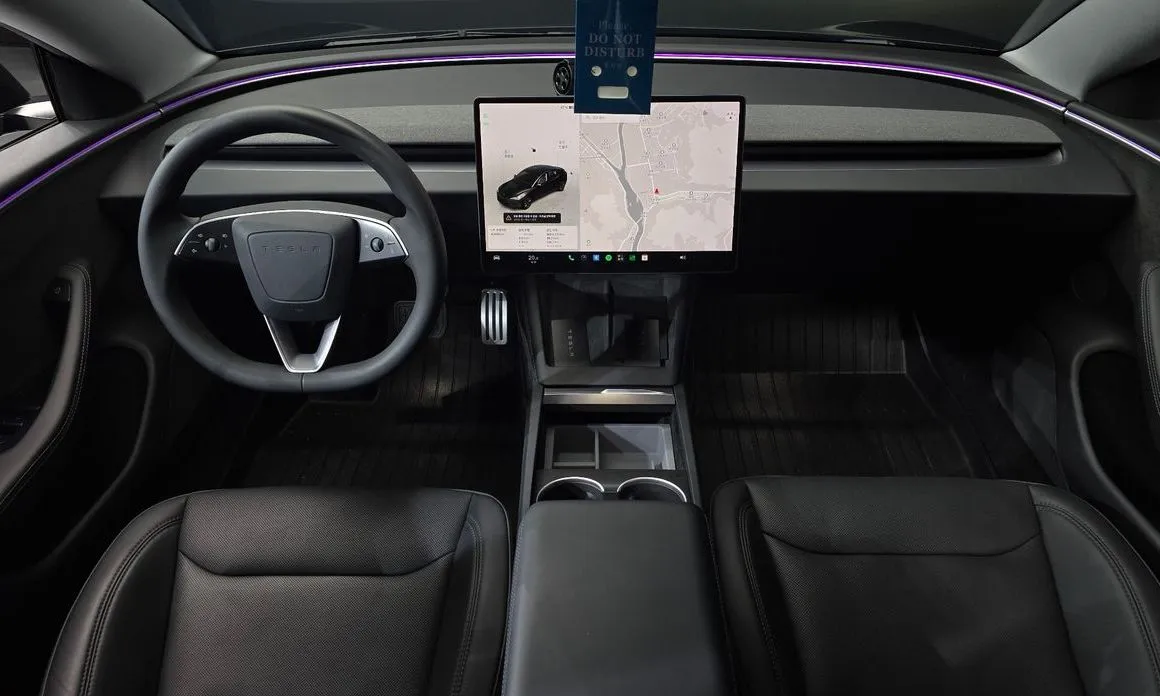 Tesla Model 3 — фото 2