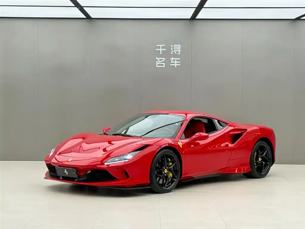 Ferrari F8 — фото 1