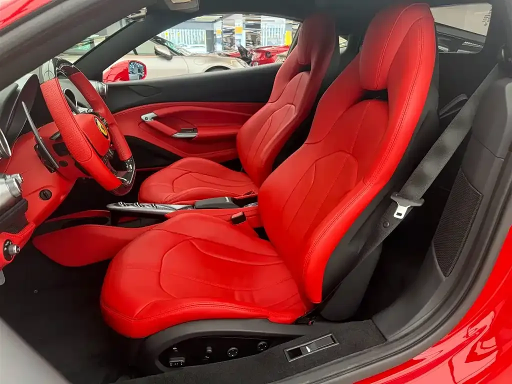 Ferrari F8 — фото 7