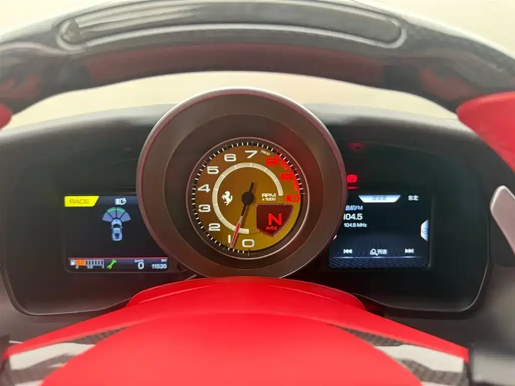 Ferrari F8 — фото 2