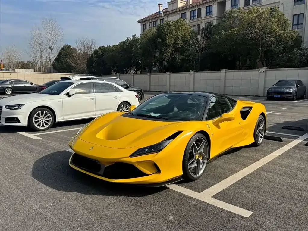 Ferrari F8 — фото 1