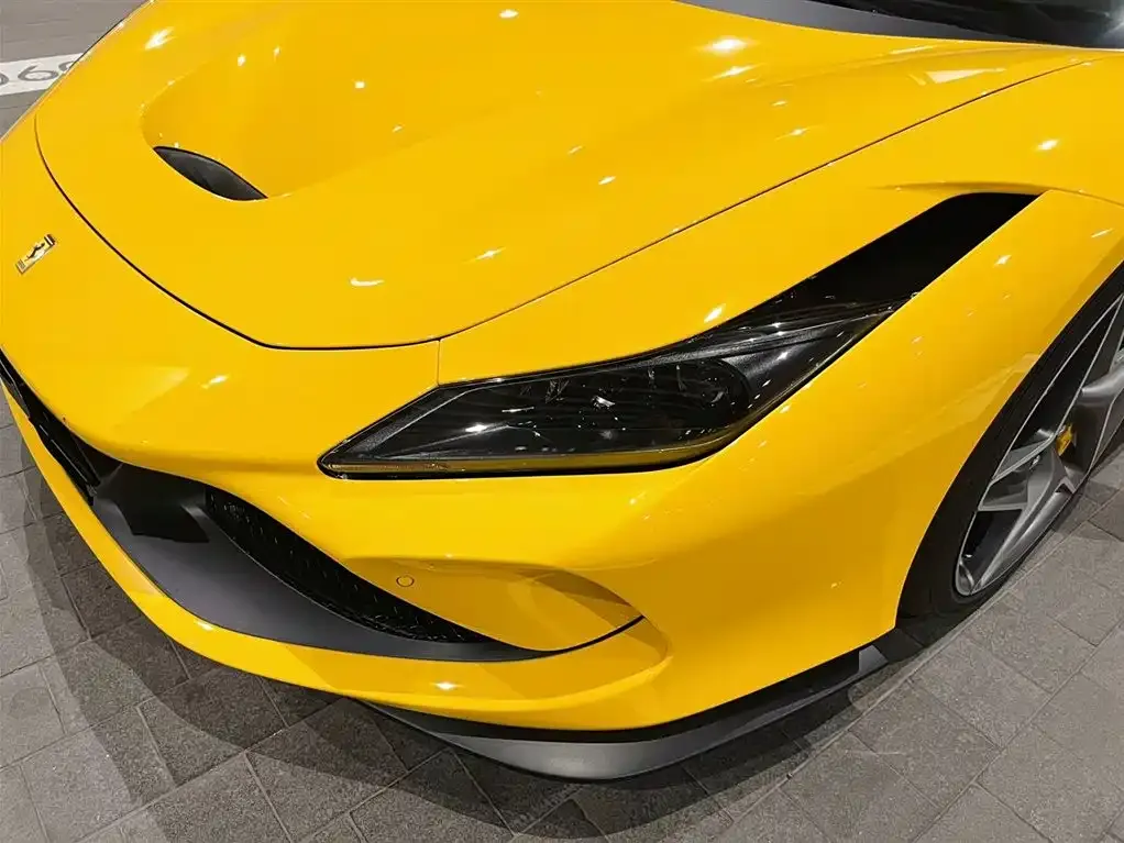 Ferrari F8 — фото 6