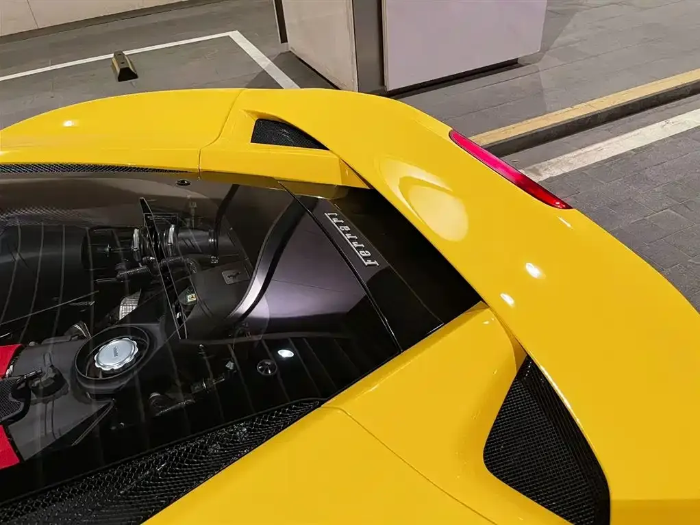 Ferrari F8 — фото 2