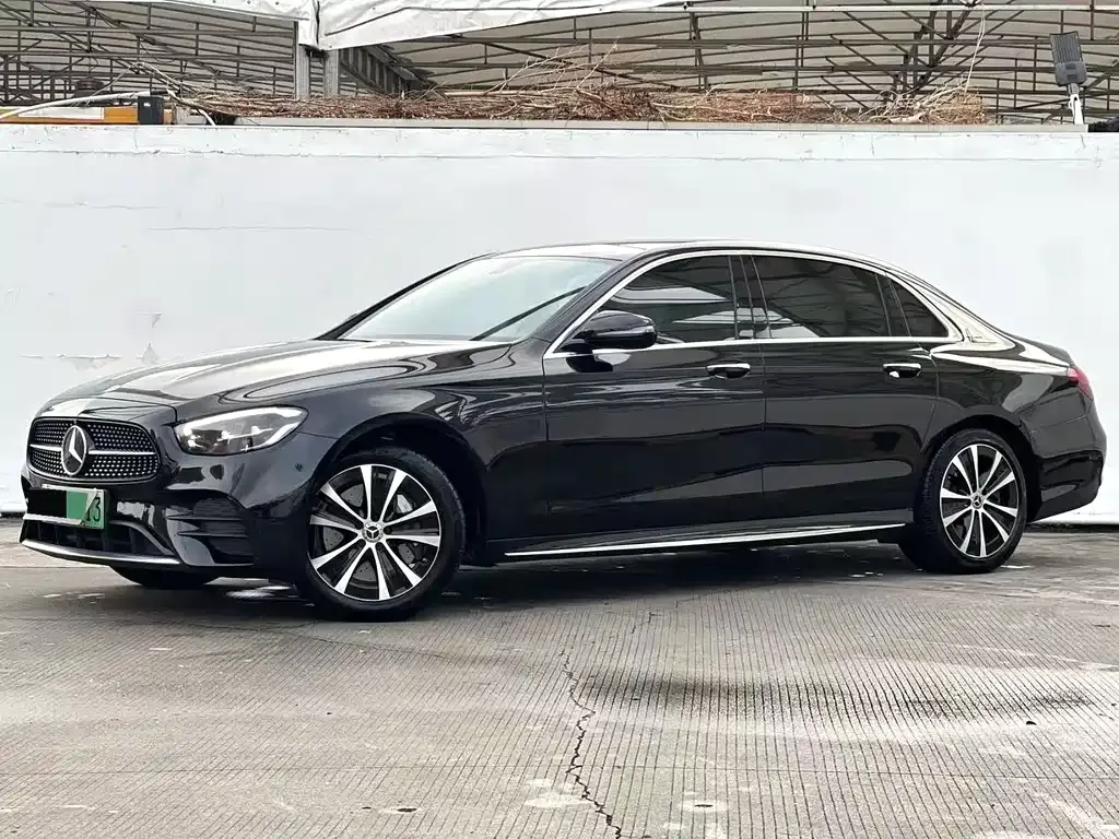 Mercedes-Benz E-Class — фото 9
