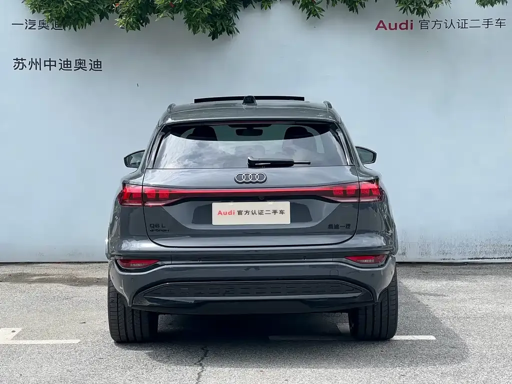 Audi Q6L e-tron — фото 6