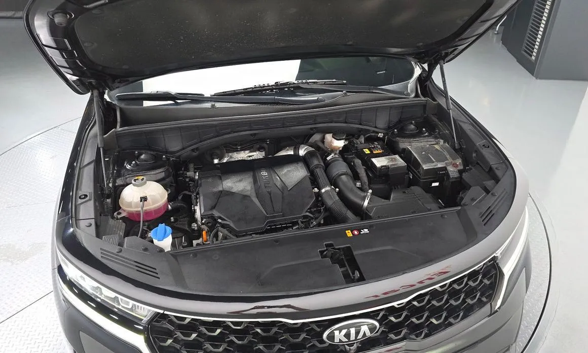 Kia Sorento — фото 6