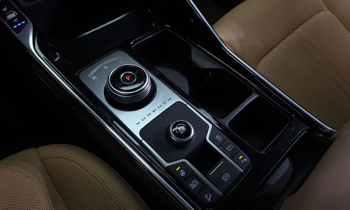 Kia Sorento — фото 3