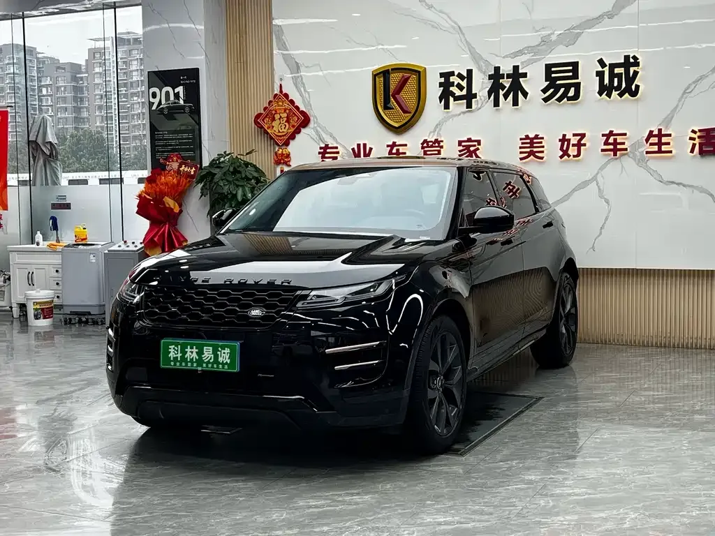Land Rover Evoque — фото 1