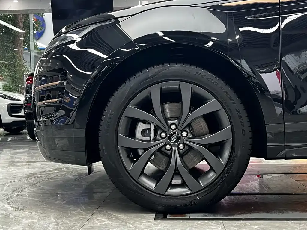 Land Rover Evoque — фото 10