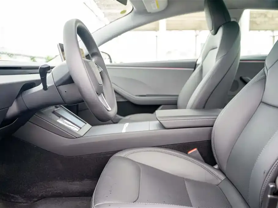 Tesla Model 3 — фото 2