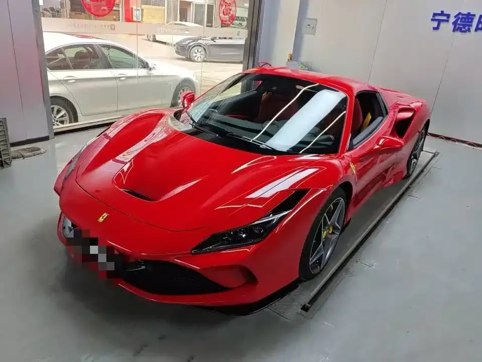 Ferrari F8 — фото 1