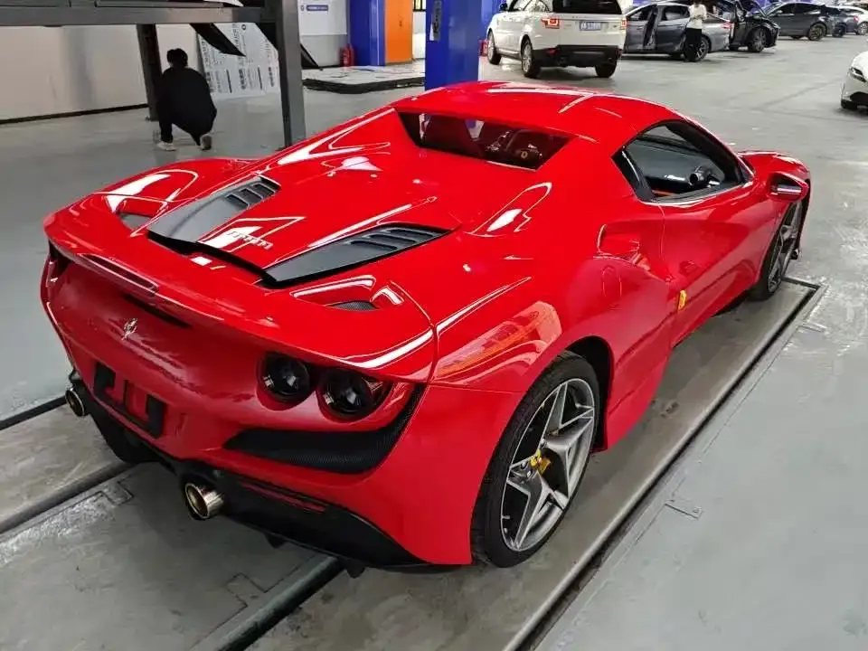 Ferrari F8 — фото 2