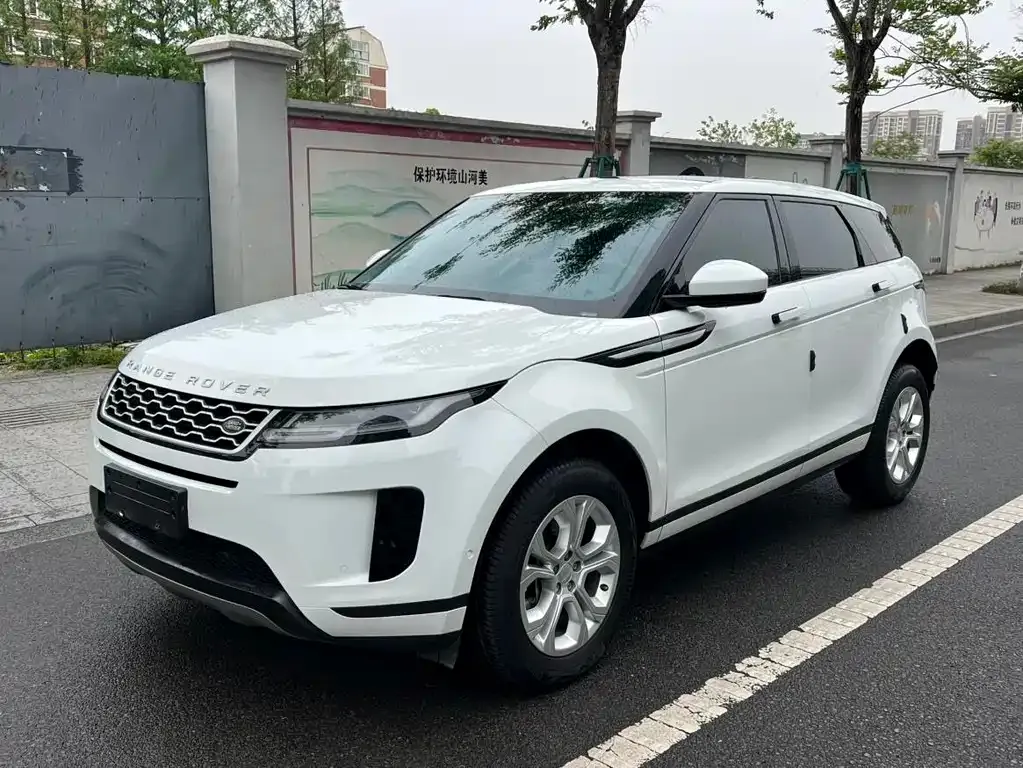 Land Rover Evoque — фото 1