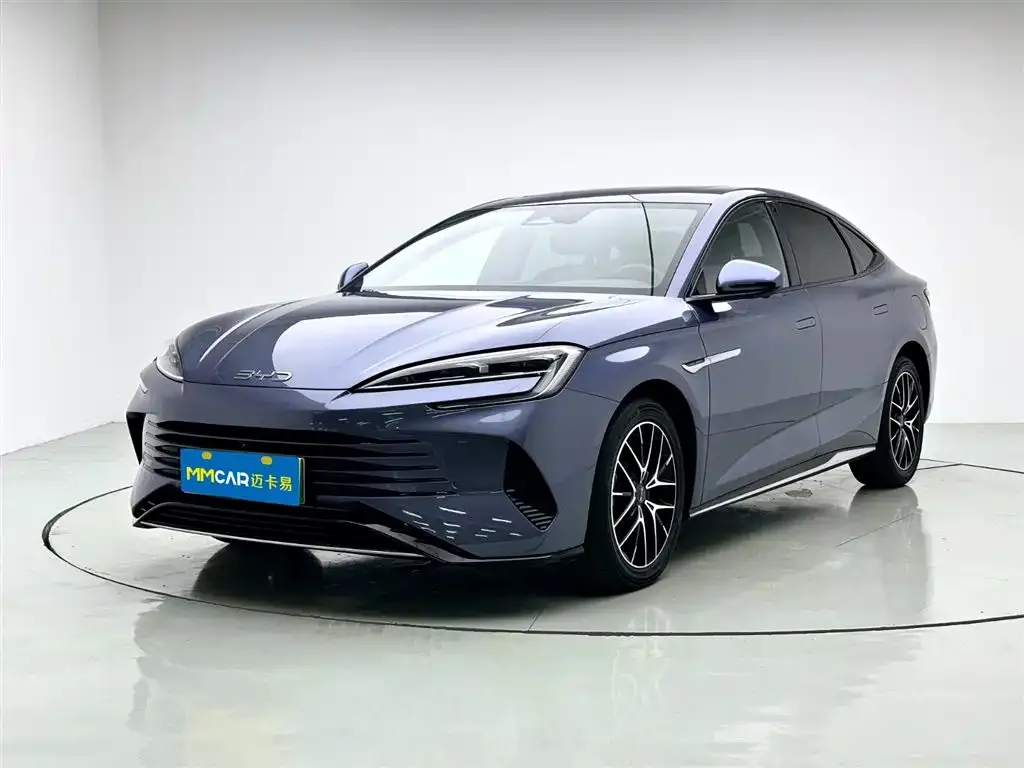 BYD Seal — фото 1