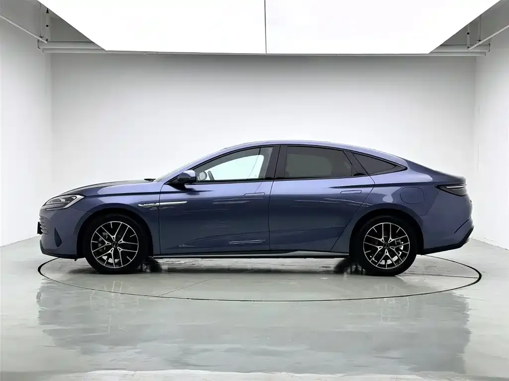 BYD Seal — фото 2