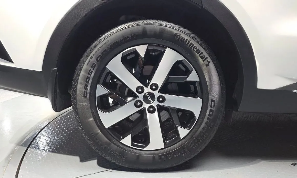 Kia Sorento — фото 9