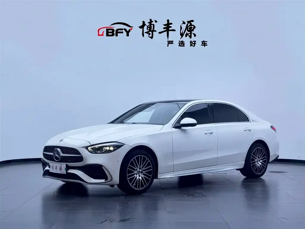 Mercedes-Benz C-Class — фото 1