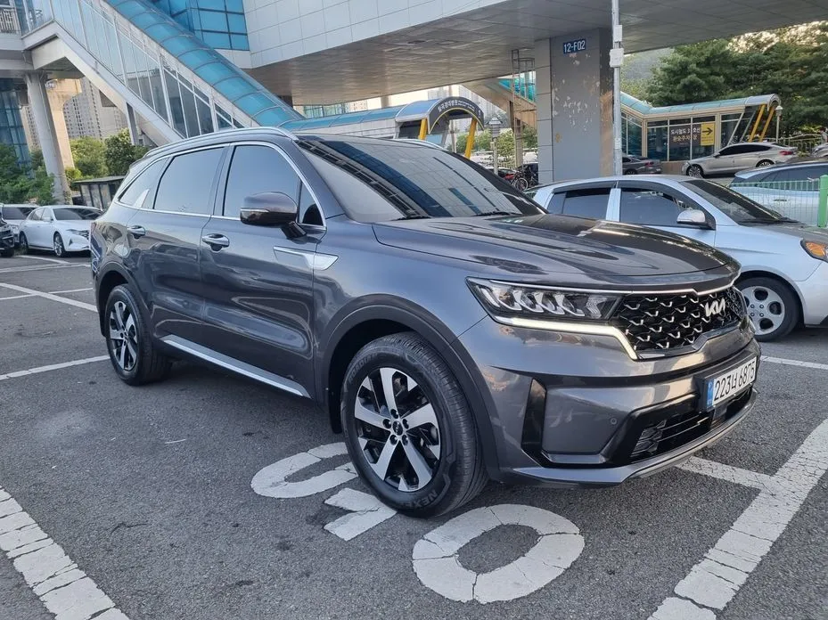 Kia Sorento — фото 4