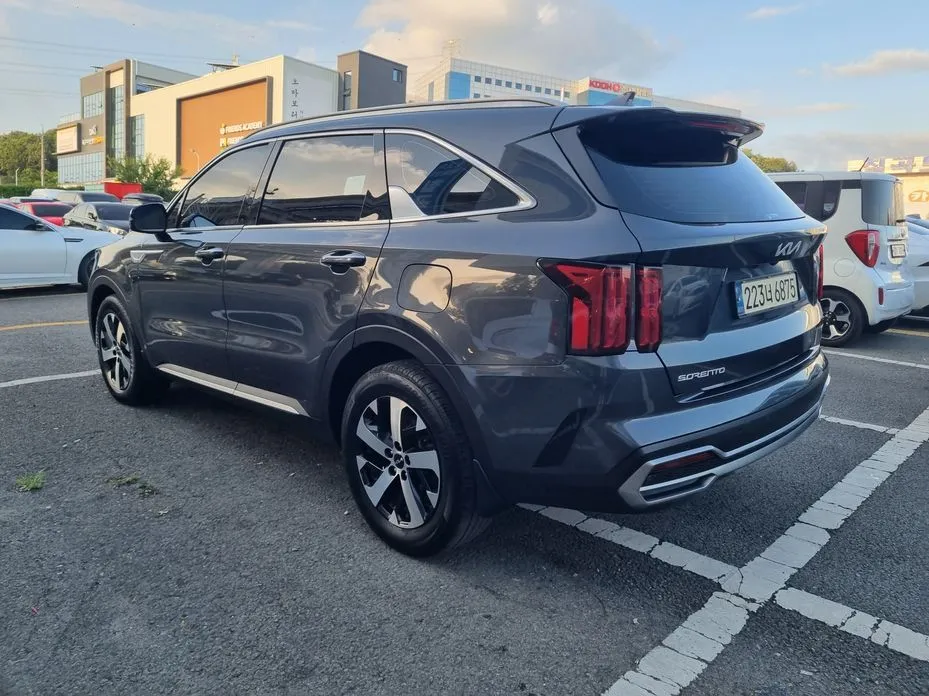Kia Sorento — фото 5