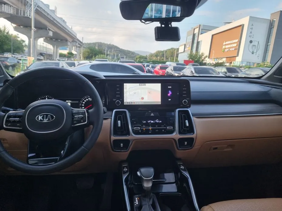 Kia Sorento — фото 3