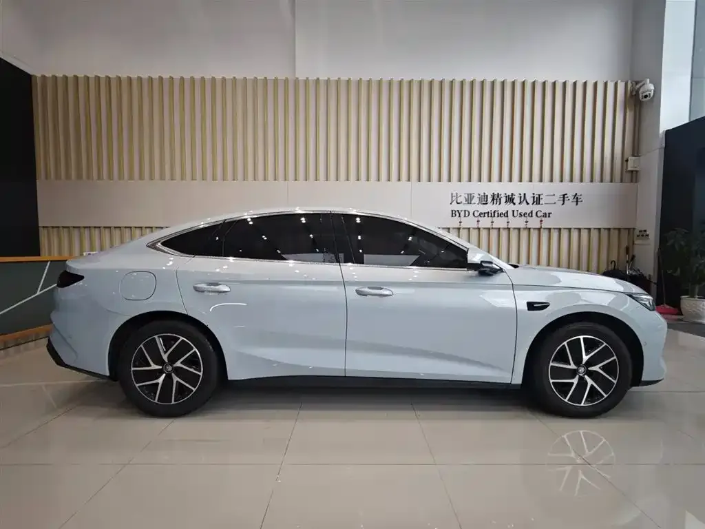 BYD Qin L — фото 7