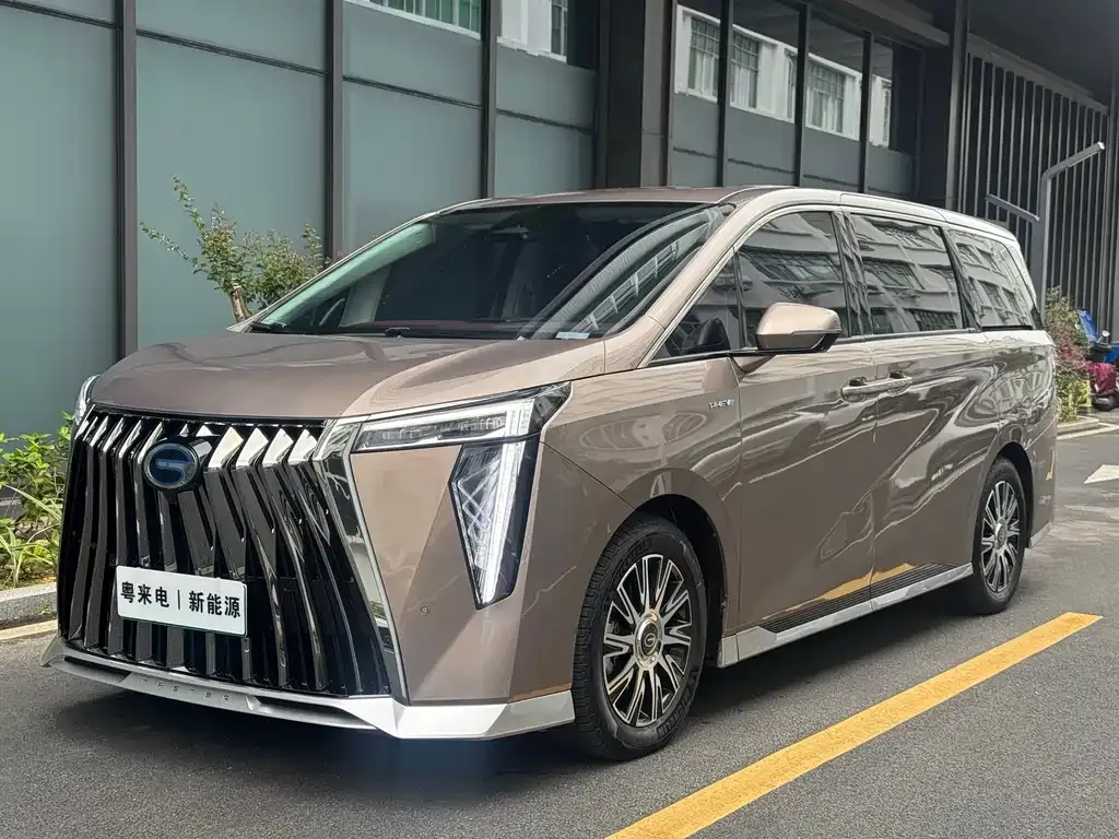 GAC Motor Trumpchi E9 — фото 1