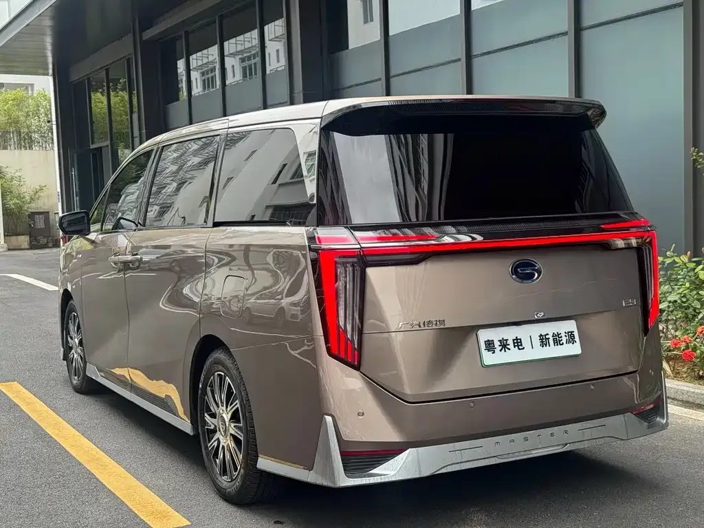 GAC Motor Trumpchi E9 — фото 5
