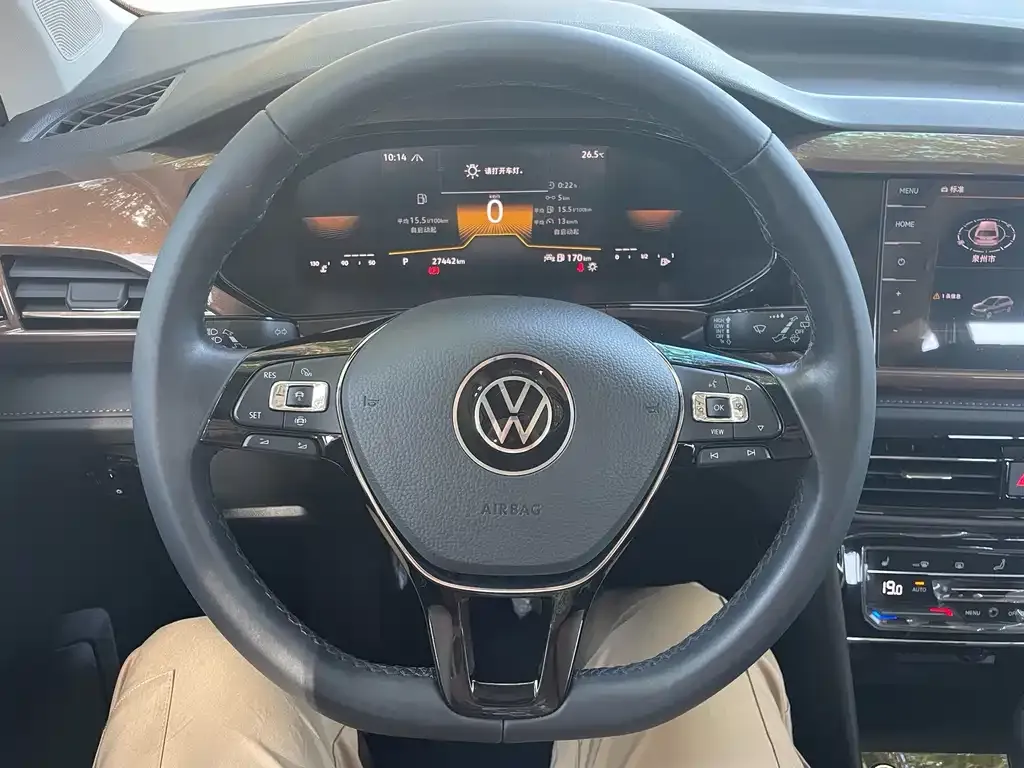 Volkswagen Tharu — фото 10